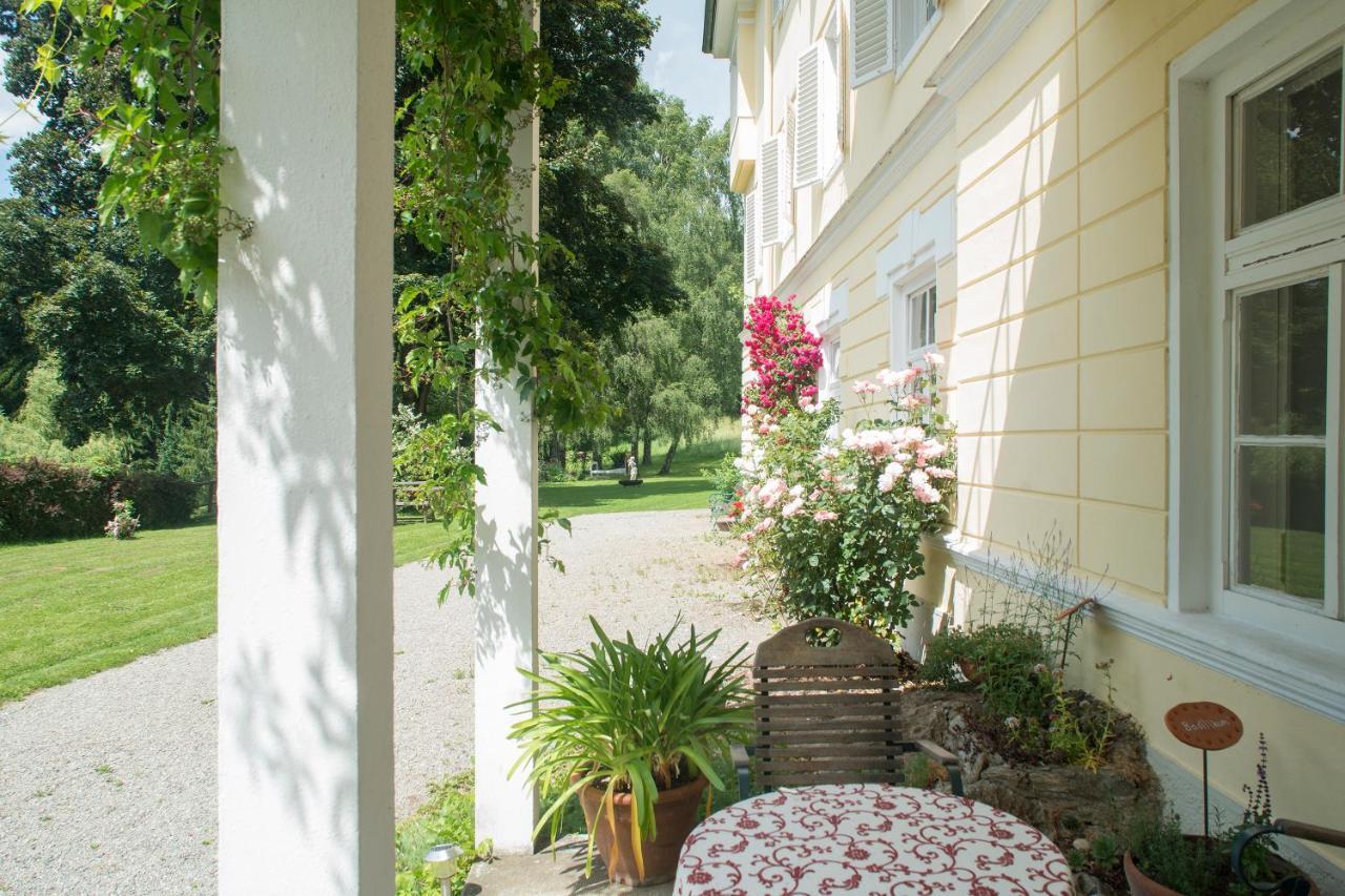 Hotel Landsitz Pichlschloss Neumarkt in Steiermark Bagian luar foto